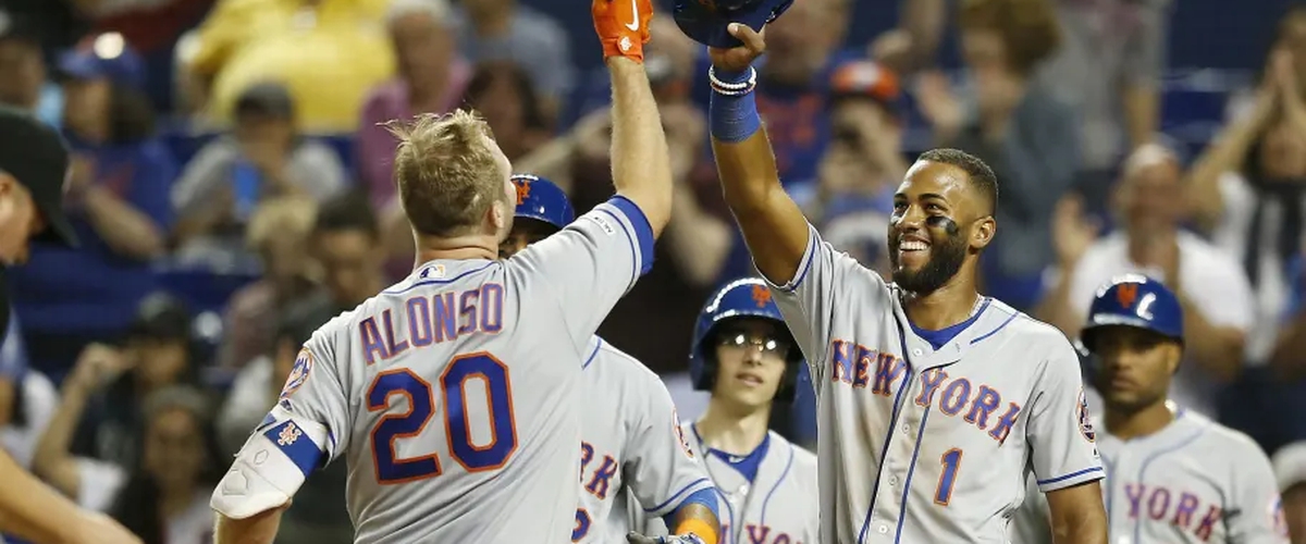 Mets hold off Marlins, win second straight series to start the season
